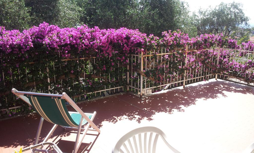 Appartamento Residenza Il Poggio San Bartolomeo Al Mare Camera foto