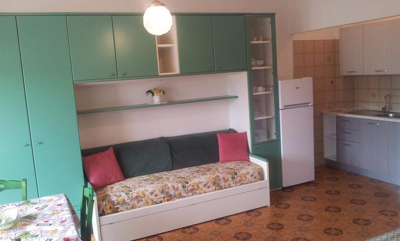 Appartamento Residenza Il Poggio San Bartolomeo Al Mare Esterno foto